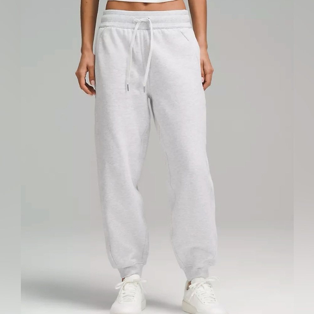 Lululemon Scuba High-Rise Relaxed Jogger Sweatpants